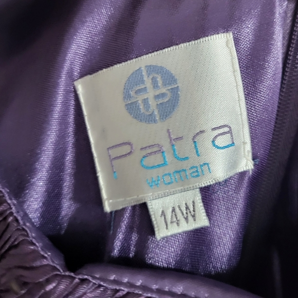 Patra formal dress with jacket - Picture 6 of 8